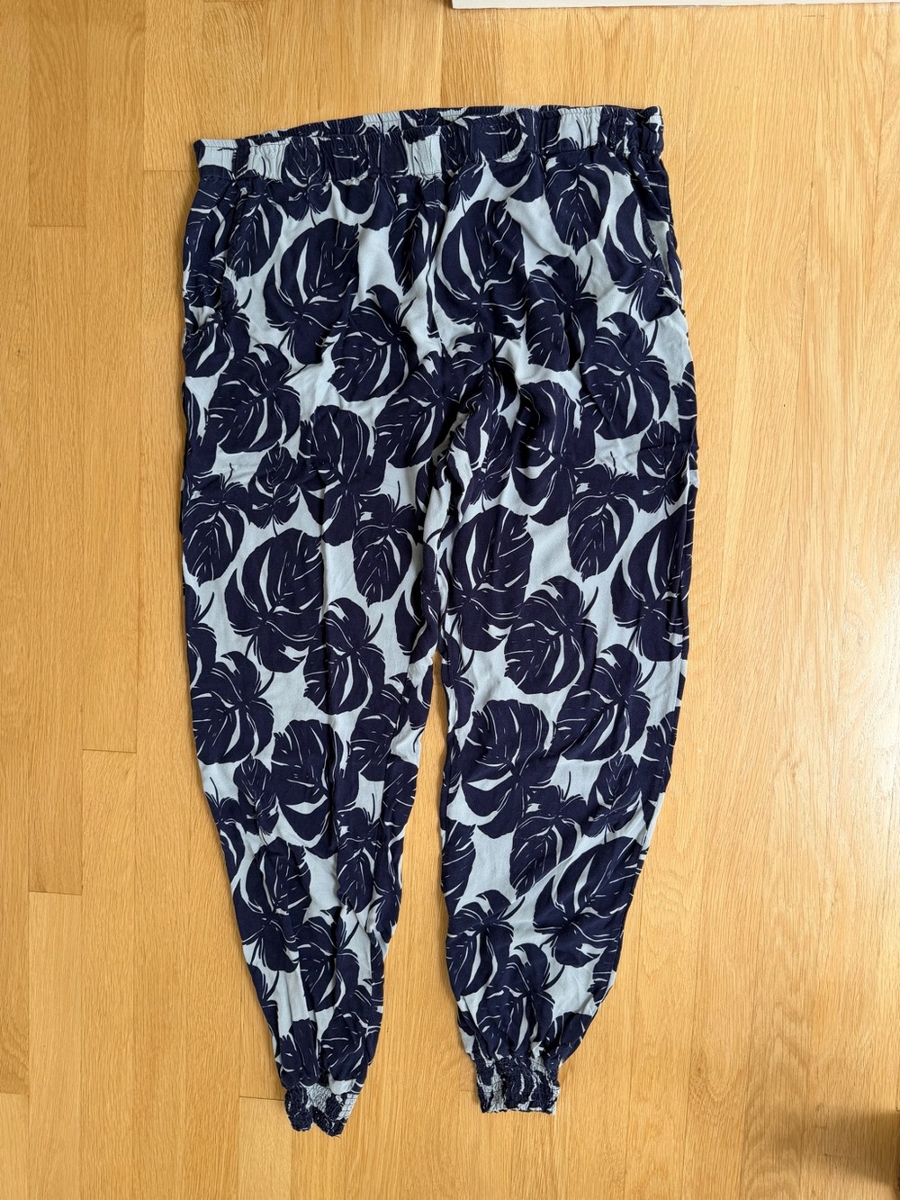 Sudara "Ayanna" jogger pants, women's large